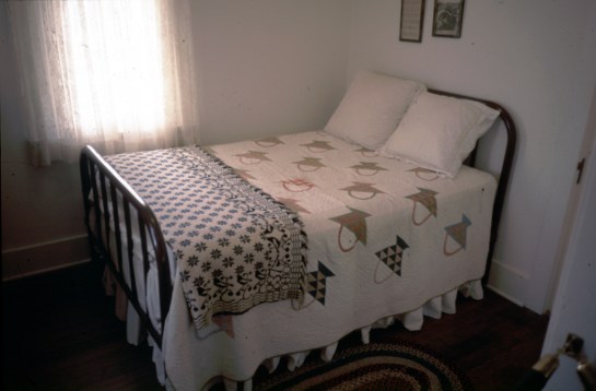 Richard Nixon's birth bed