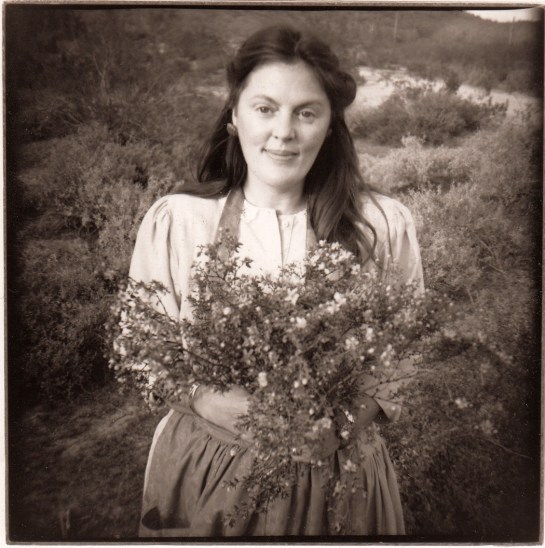 17 Carole as Flora in the desert