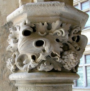 Cluny column leaves