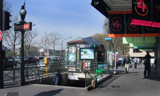 pont neuf metro entrance horiz