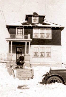 313 degraw ave 1927 in snow